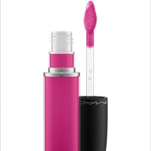 New MAC RETROMATTE Liquid Lipstick